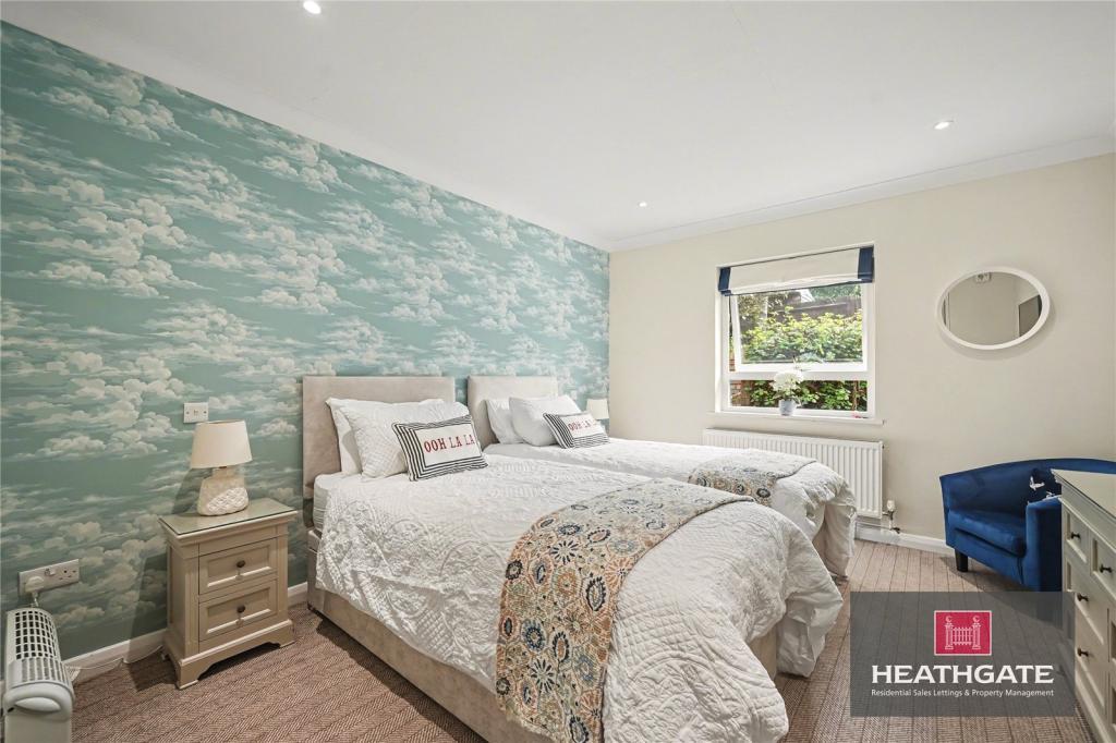 Heathside-finchley-road-golders-green-nw11