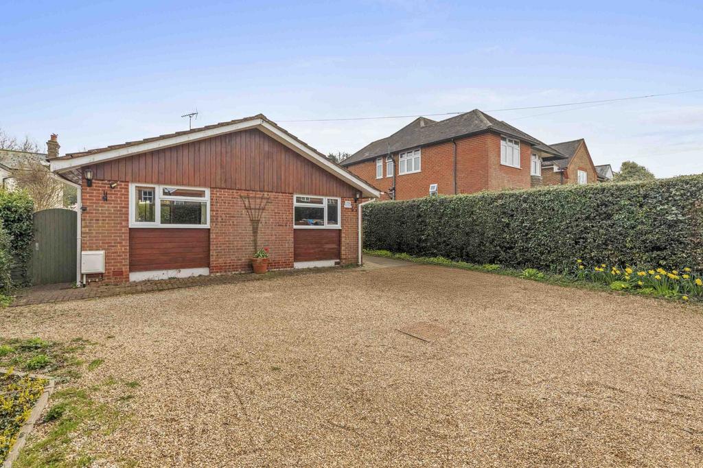 29 New Rd, HP10 8 DL (LOW RES)-15
