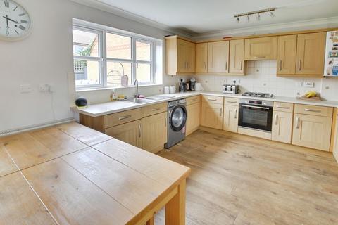 4 bedroom detached house for sale, Burrowmoor Road, March PE15