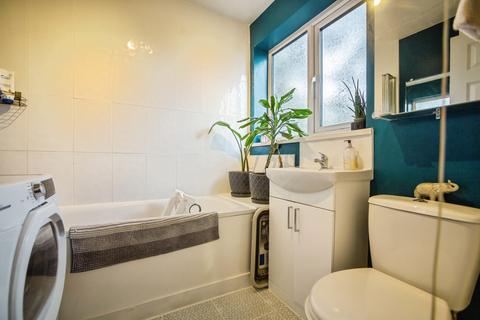 undefined, Amberley Court, Sidcup, DA14