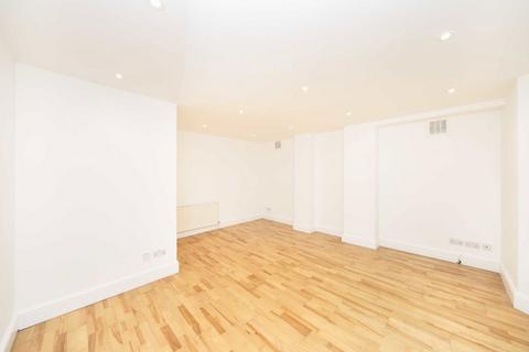 1 bedroom flat to rent, Barry Road, London SE22
