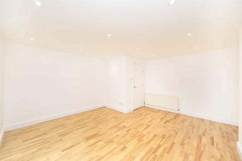 1 bedroom flat to rent, Barry Road, London SE22
