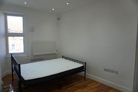 undefined, Southroad, Southall
