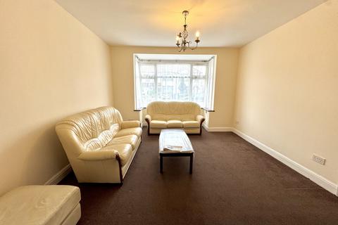 3 bedroom terraced house to rent, Greenland Crescent,  Southall, UB2