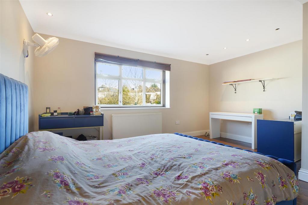 234 Watford Road - p8 ZInd Aw Yvd GHi BD5 RC4.jpg