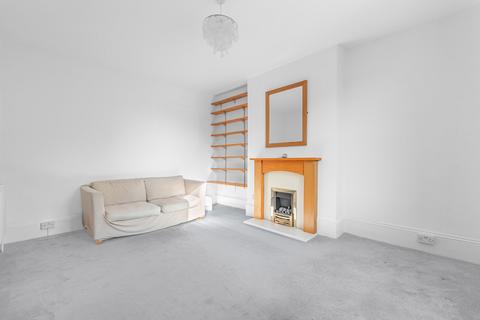 2 bedroom apartment to rent, Woodstock Road, London N4