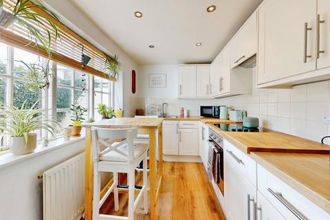 1 bedroom apartment for sale, St Georges Square, Cheltenham