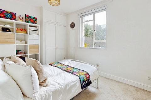 1 bedroom apartment for sale, St Georges Square, Cheltenham