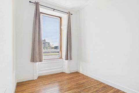 2 bedroom flat to rent, Herschell Street, Glasgow G13