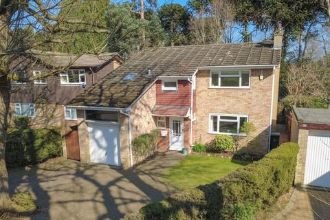 Redwood Glade, Leighton Buzzard, LU7