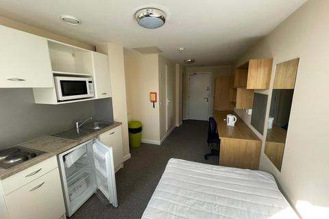 Studio to rent, Bridge Road, Birmingham B8