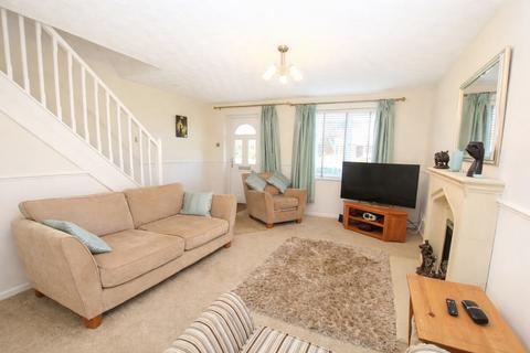 3 bedroom semi-detached house for sale, Avonlea Close, Saltney