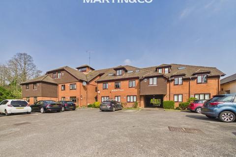 1 bedroom flat for sale, Willow Court, Reading Road