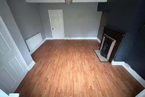 2 bedroom semi-detached house to rent, St. Peters Road, DUDLEY