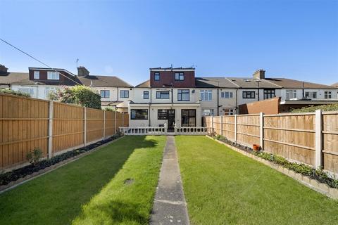 5 bedroom house for sale, Tavistock Gardens, Seven Kings