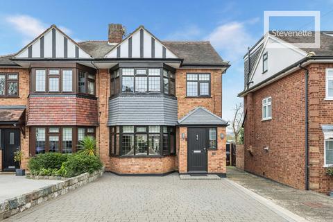 undefined, Stewards Close, Epping