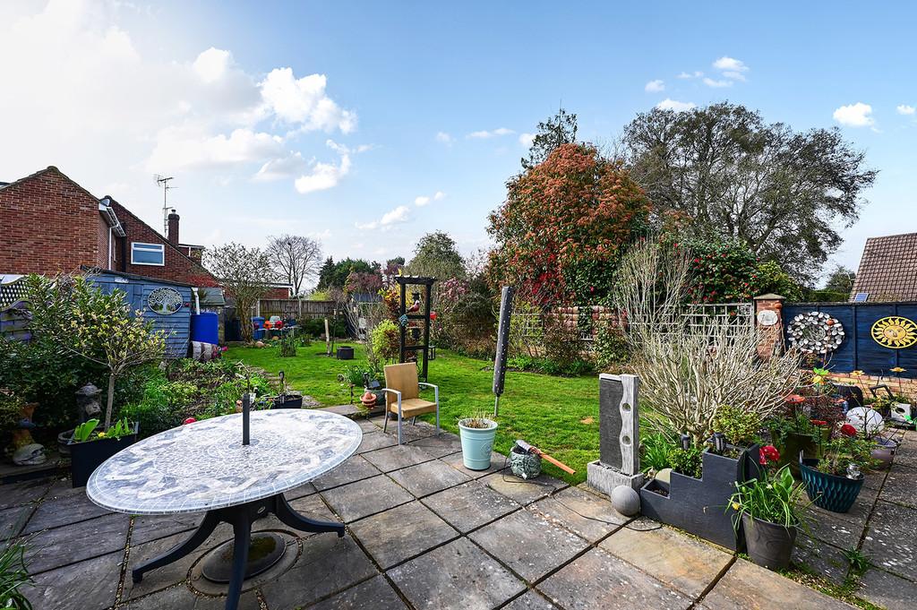 33-Frogmore-Park-Drive (1)