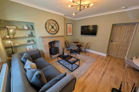 2 bedroom terraced house for sale, Queen Street, Barnard Castle, DL12