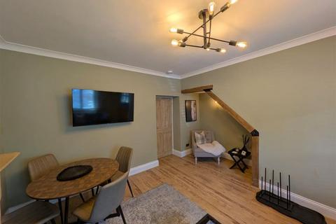 2 bedroom terraced house for sale, Queen Street, Barnard Castle, DL12