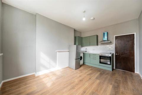 2 bedroom flat to rent, New Cross Road, London SE14