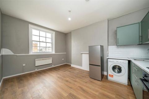 2 bedroom flat to rent, New Cross Road, London SE14