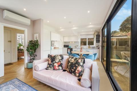 undefined, Pinner, Greater London HA5