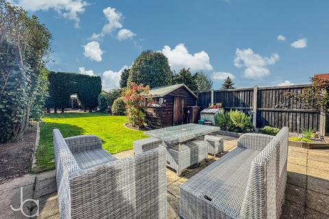 4 bedroom detached house for sale, Straight Road, Colchester