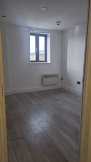 1 bedroom apartment to rent, Iron Bridge Close, London, NW10