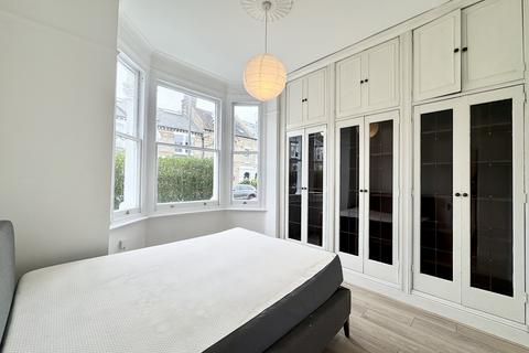 1 bedroom apartment to rent, Galveston Road, London SW15