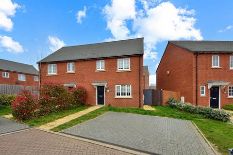 undefined, Lawrence Close, Banbury OX16