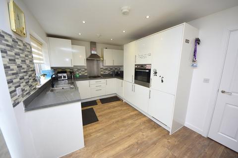 undefined, Lawrence Close, Banbury OX16
