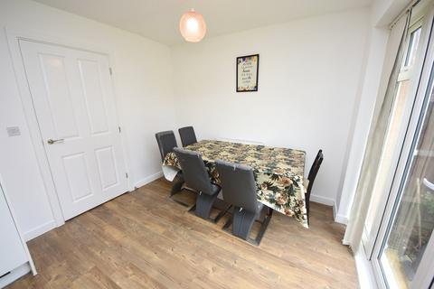 undefined, Lawrence Close, Banbury OX16