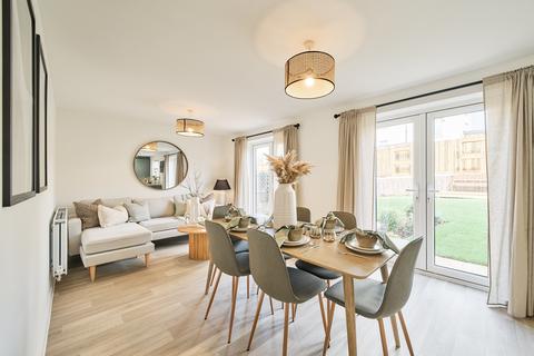 5 bedroom detached house for sale, Plot 1040, The Warwick at Weldon Park, Airfield Way NN17