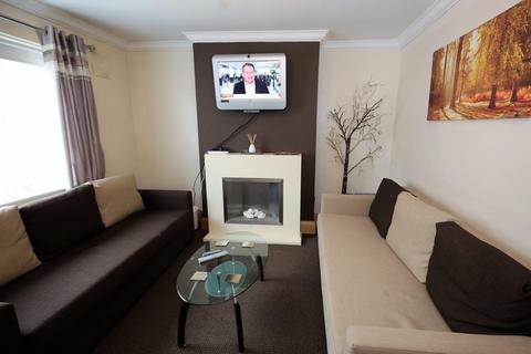 2 bedroom house to rent, Olton Avenue, Beeston, Nottingham