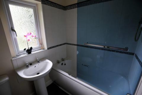 2 bedroom house to rent, Olton Avenue, Beeston, Nottingham