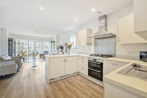 3 bedroom end of terrace house for sale, Rosebay Close, Sutton SM2