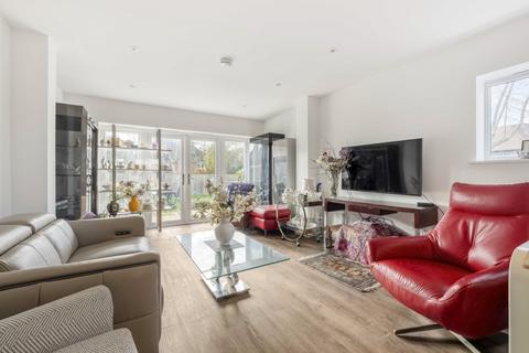 3 bedroom end of terrace house for sale, Rosebay Close, Sutton SM2