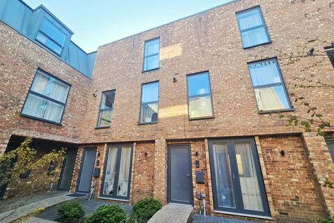 undefined, Wells Walk, London, E7