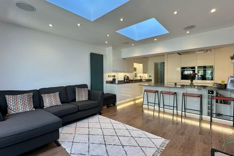 4 bedroom townhouse for sale, Foxwood Drive, Binley Woods, Coventry, CV3 2SP