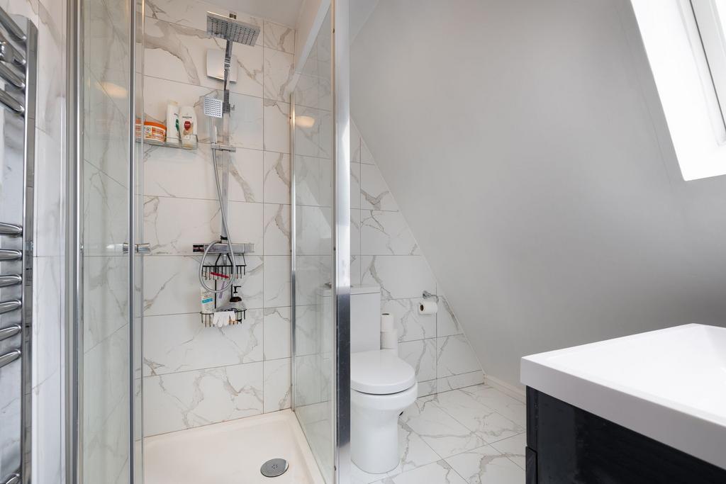 Bedroom 2 En Suite
