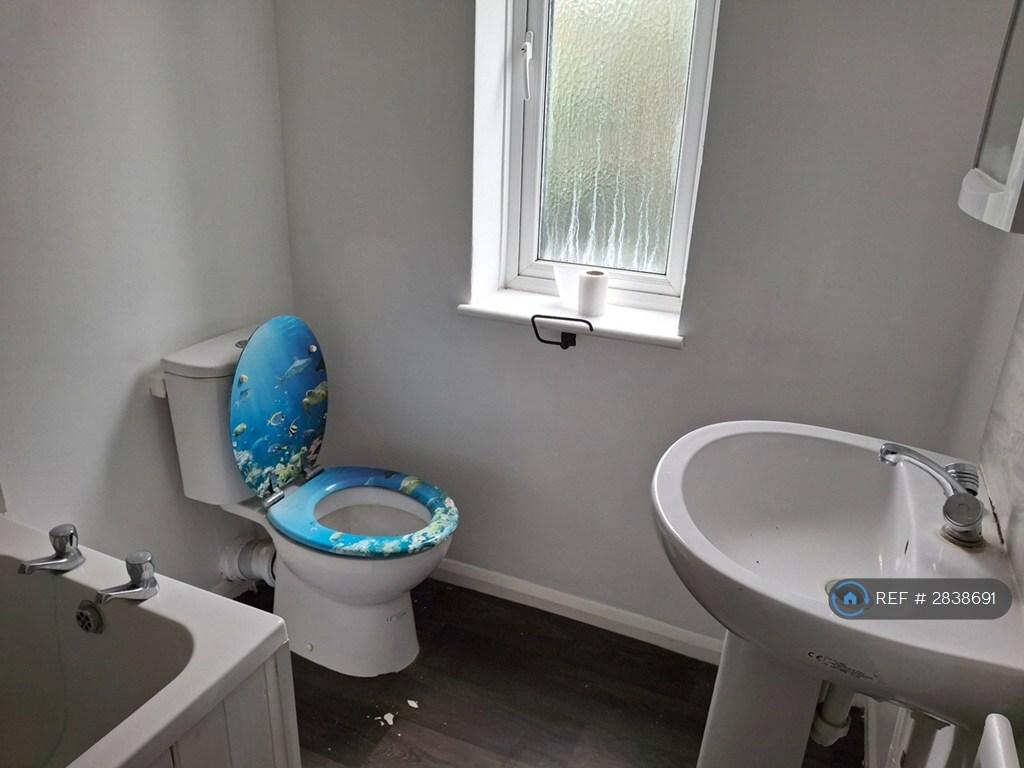 First Floor Bathroom