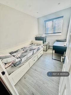 undefined, Kingsley Close, Reading, RG2