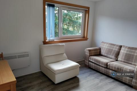 1 bedroom flat to rent, Meadowfield Court, Edinburgh, EH8