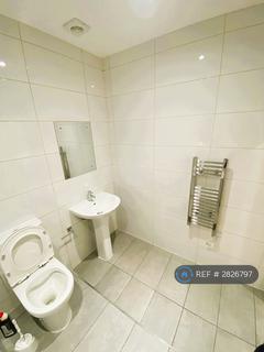 1 bedroom flat to rent, High Street, London, N12
