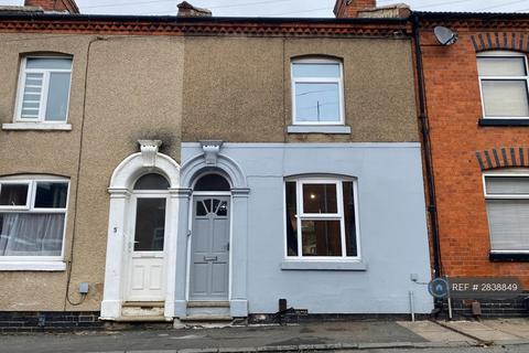 3 bedroom terraced house to rent, Austin St, Northampton, NN1