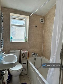 undefined, Winter Avenue, London, E6
