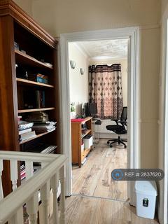 undefined, Winter Avenue, London, E6