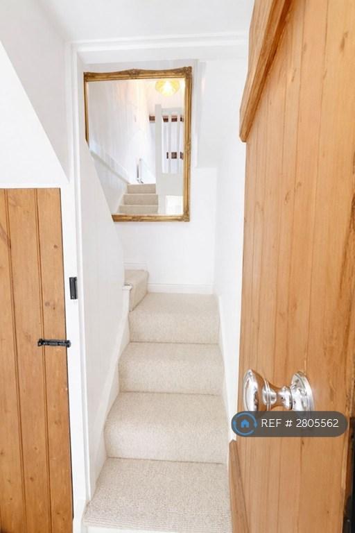 Stairs To Master Bedroom