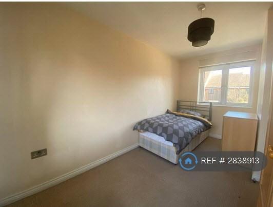 2nd Bedroom