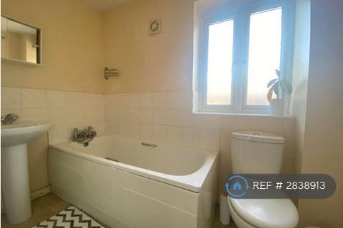 2 bedroom terraced house to rent, Rosehip Road, Cambridge, CB4